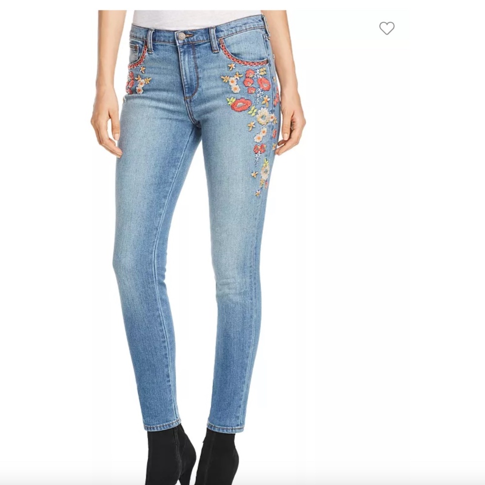 Johnny Was Embroidered Skinny Jeans in Indigo Vintage Wash